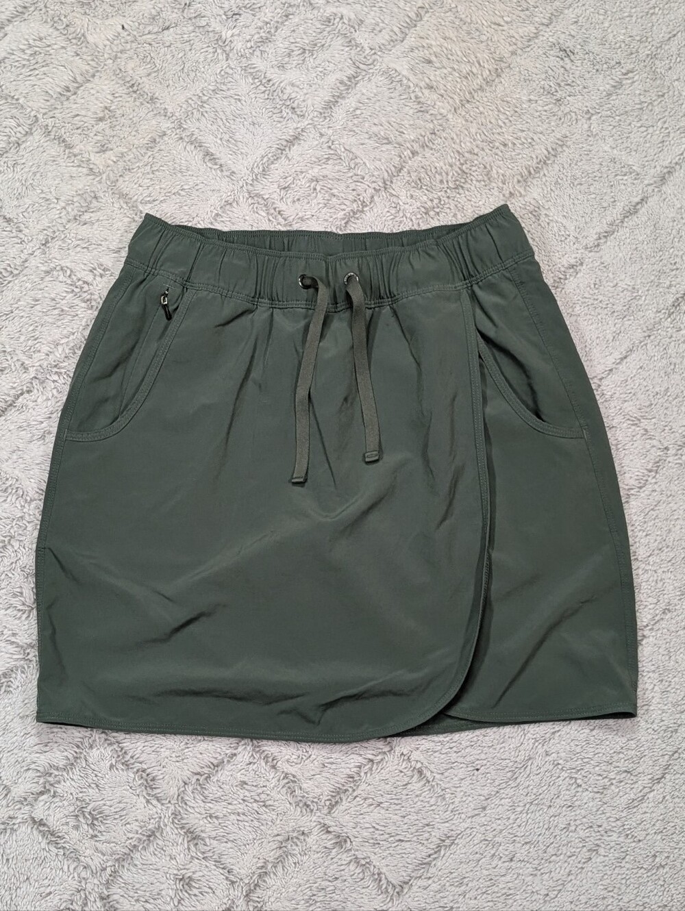 Patagonia Skirt Womens XS Green Kale Fleetwith Skort Performance Stretch Outdoor